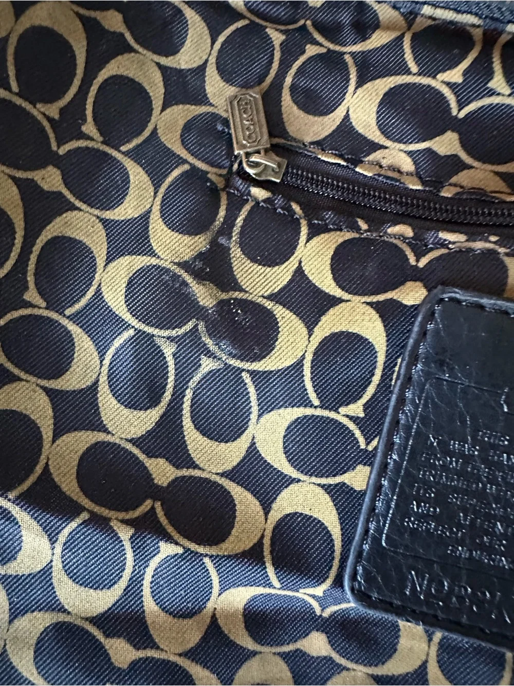 Coach Y2K Madison Op Art 13252 Black Gold Signature Shoulder Bag Vintage